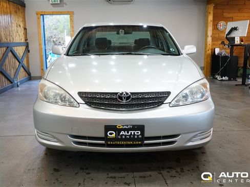 Used 2003 Toyota Camry LE FWD image 2