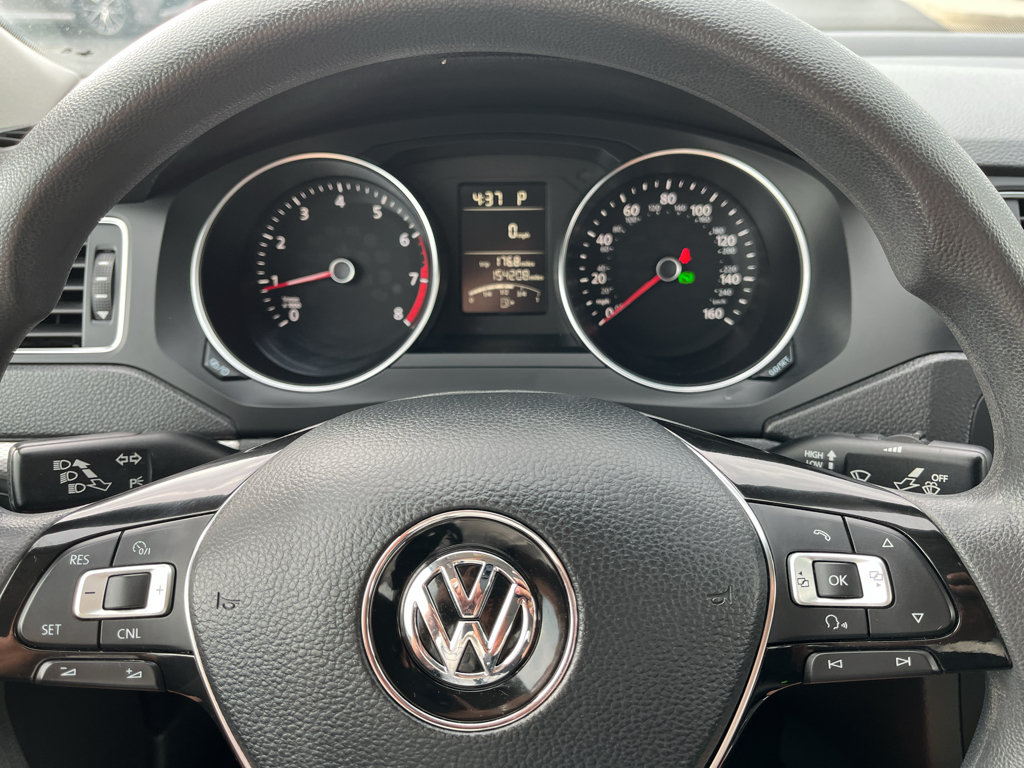 Used 2015 Volkswagen Jetta SE FWD image 15