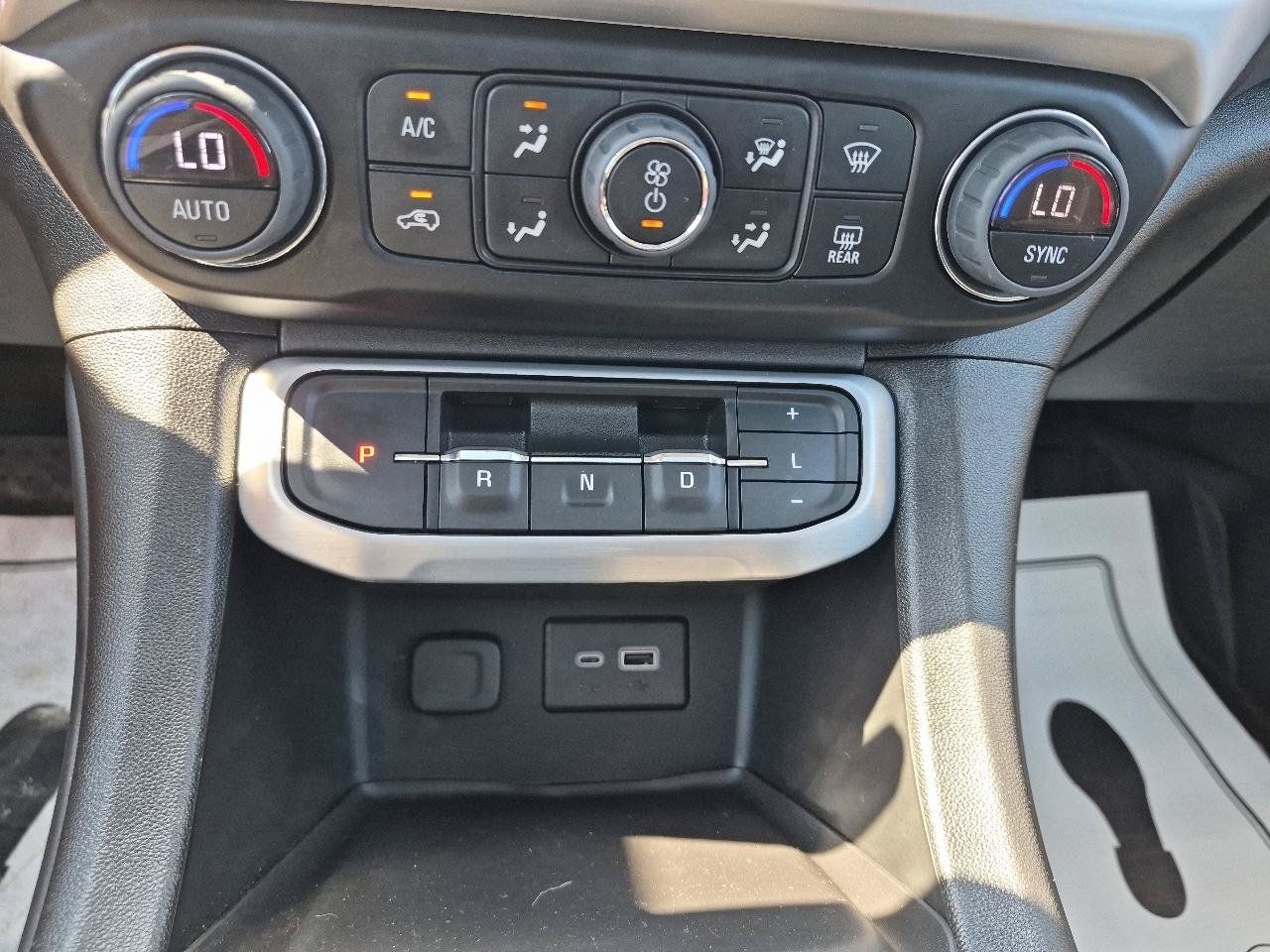 Used 2023 GMC Acadia SLE w/ Driver Convenience Package AWD/4WD image 24
