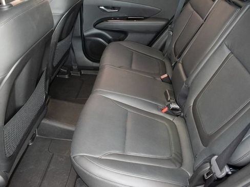 Used 2022 Hyundai Tucson Limited AWD/4WD image 17
