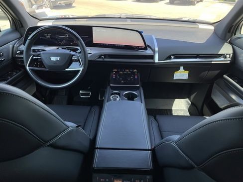 New 2026 Cadillac Vistiq Sport w/ LPO, Floor Liner Package image 13