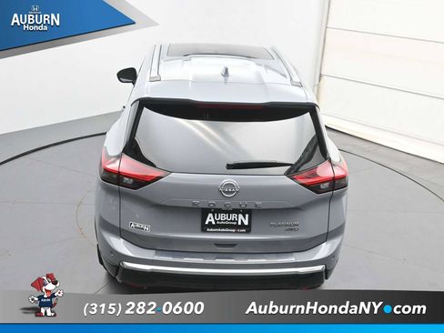 Used 2024 Nissan Rogue Platinum w/ Platinum Premium Package AWD/4WD image 32