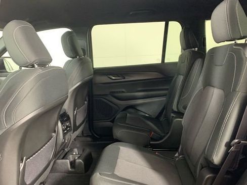 New 2026 Jeep Grand Cherokee L Laredo image 14