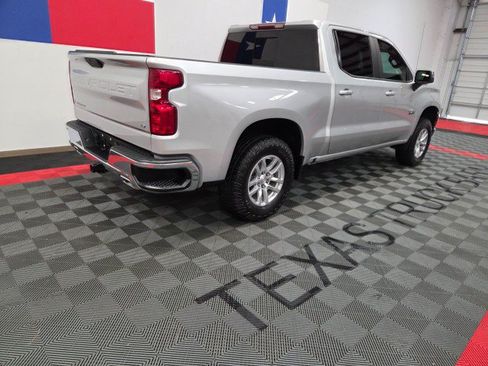 Used 2020 Chevrolet Silverado 1500 LT w/ Texas Edition AWD/4WD image 17