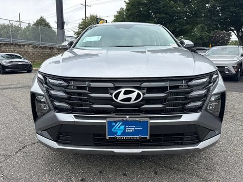 New 2026 Hyundai Tucson Blue SE AWD/4WD image 2