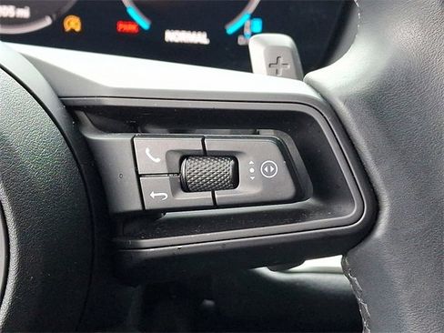 Used 2025 Porsche Cayenne w/ Premium Package Plus image 28