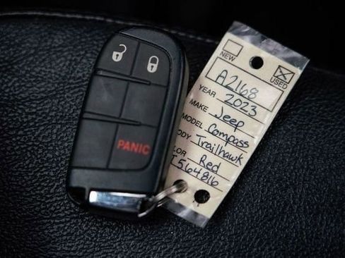 Used 2023 Jeep Compass Trailhawk image 25