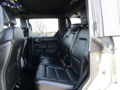 Certified 2025 Ford Bronco Outer Banks AWD/4WD image 21