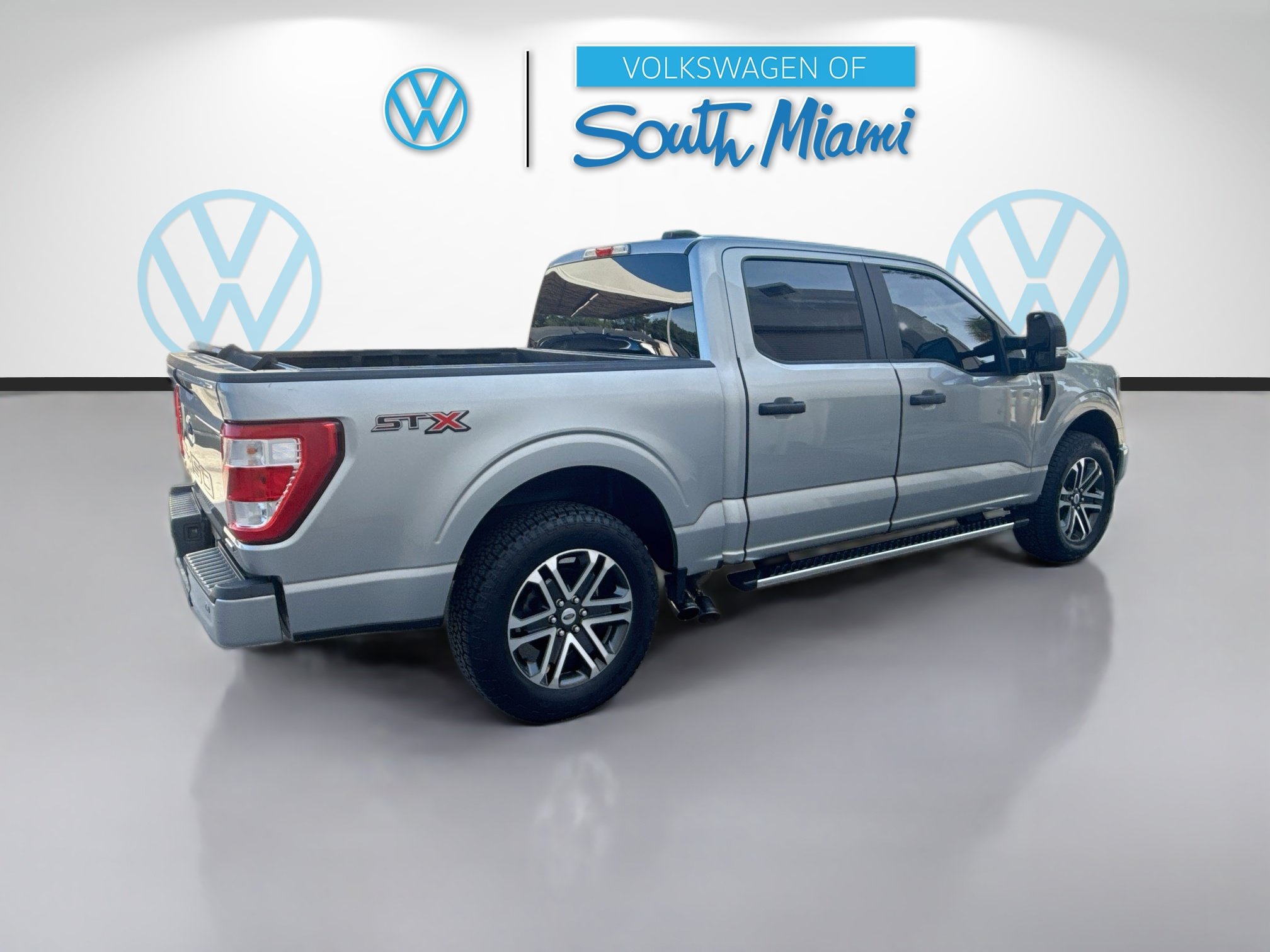 Used 2023 Ford F150 XL RWD image 7