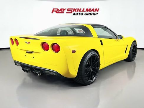 Used 2007 Chevrolet Corvette Coupe w/ Preferred Equipment Group RWD image 7