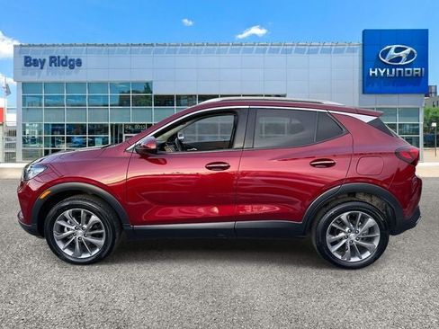 Used 2023 Buick Encore GX Essence w/ Experience Buick Package image 8