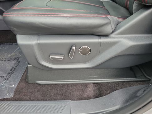 Used 2022 Ford Expedition Limited RWD image 20