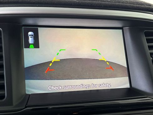 Used 2019 Nissan Pathfinder SV image 21