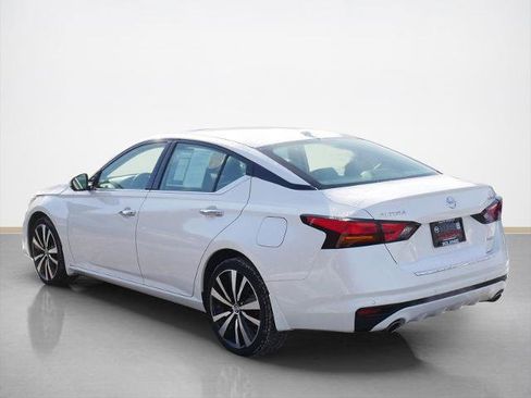 Certified 2020 Nissan Altima 2.5 Platinum image 5