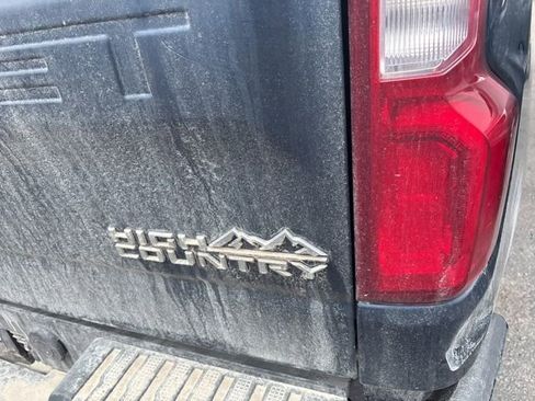 Used 2022 Chevrolet Silverado 1500 High Country w/ Z71 Off-Road Package AWD/4WD image 13