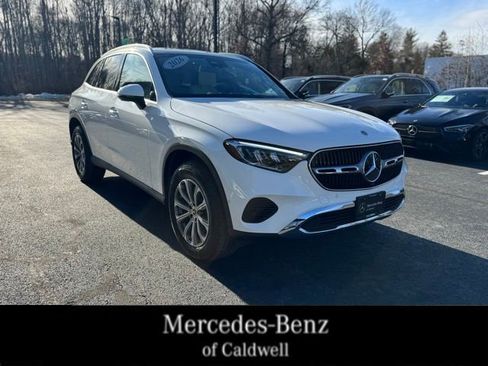 Used 2026 Mercedes-Benz GLC 300 GLC 300 image 1