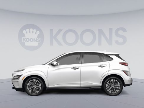 Used 2021 Hyundai Kona Ultimate FWD image 2