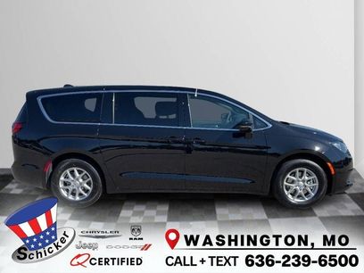 New 2026 Chrysler Voyager LX