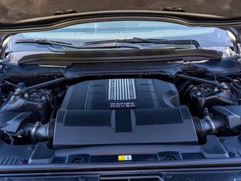 Used 2014 Land Rover Range Rover HSE image 29