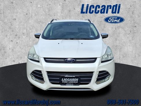 Used 2015 Ford Escape SE w/ SE Chrome Package image 2