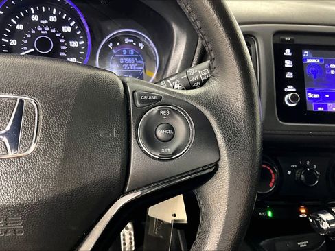 Used 2022 Honda HR-V Sport image 25