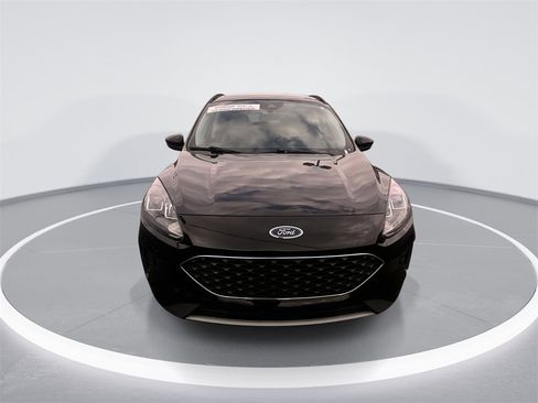 Used 2021 Ford Escape SE w/ Convenience Package image 3