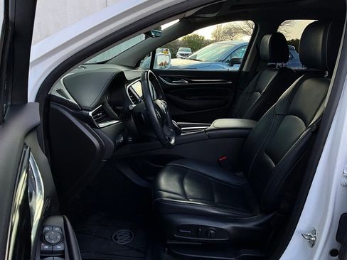 Used 2019 Buick Enclave Avenir w/ Avenir Technology Package image 10