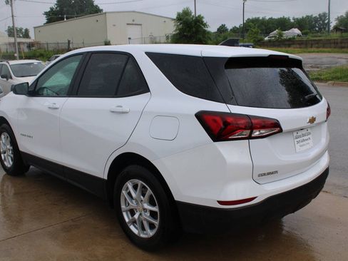 Used 2023 Chevrolet Equinox LS w/ LS Convenience Package AWD/4WD image 6