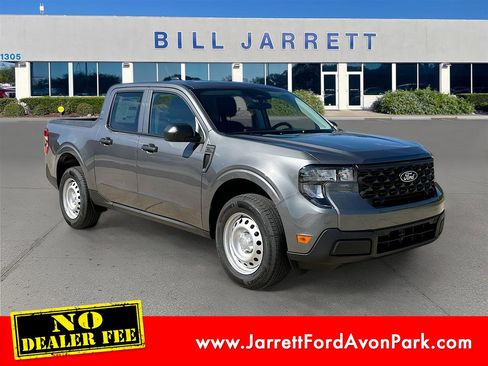 New 2025 Ford Maverick XL image 1