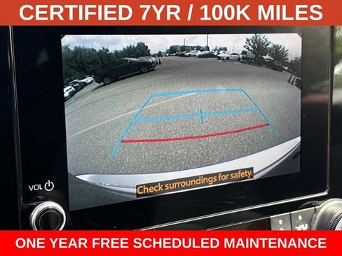 Used 2023 Toyota Highlander XLE FWD image 21