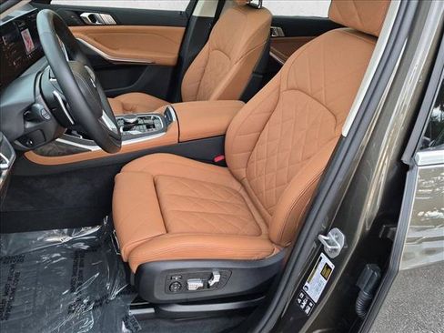 Used 2026 BMW X7 xDrive40i AWD/4WD image 17