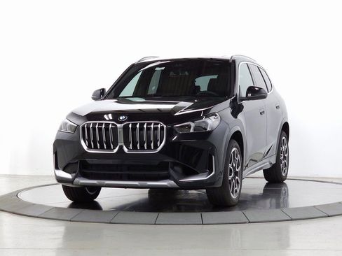 Used 2026 BMW X1 xDrive28i w/ Technology Package image 3