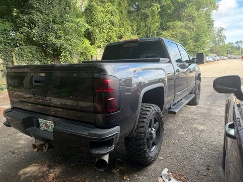 Used 2015 GMC Sierra 2500 Denali w/ Duramax Plus Package AWD/4WD image 3