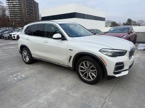 Certified 2023 BMW X5 xDrive45e image 2