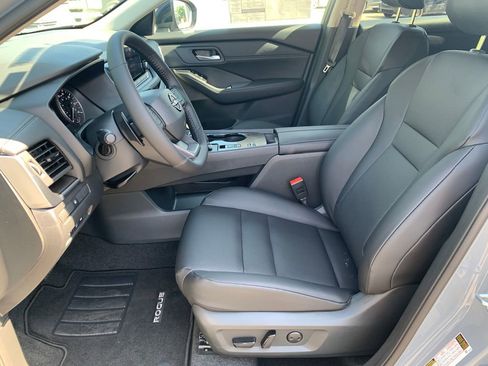 New 2026 Nissan Rogue SV FWD image 18