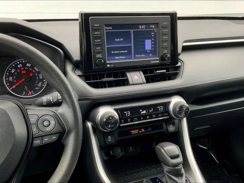 Used 2021 Toyota RAV4 XLE FWD image 7