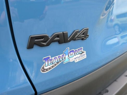 Used 2023 Toyota RAV4 AWD Hybrid image 15