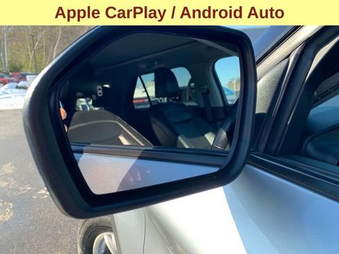 Used 2022 Ford Explorer XLT w/ Equipment Group 202A image 8