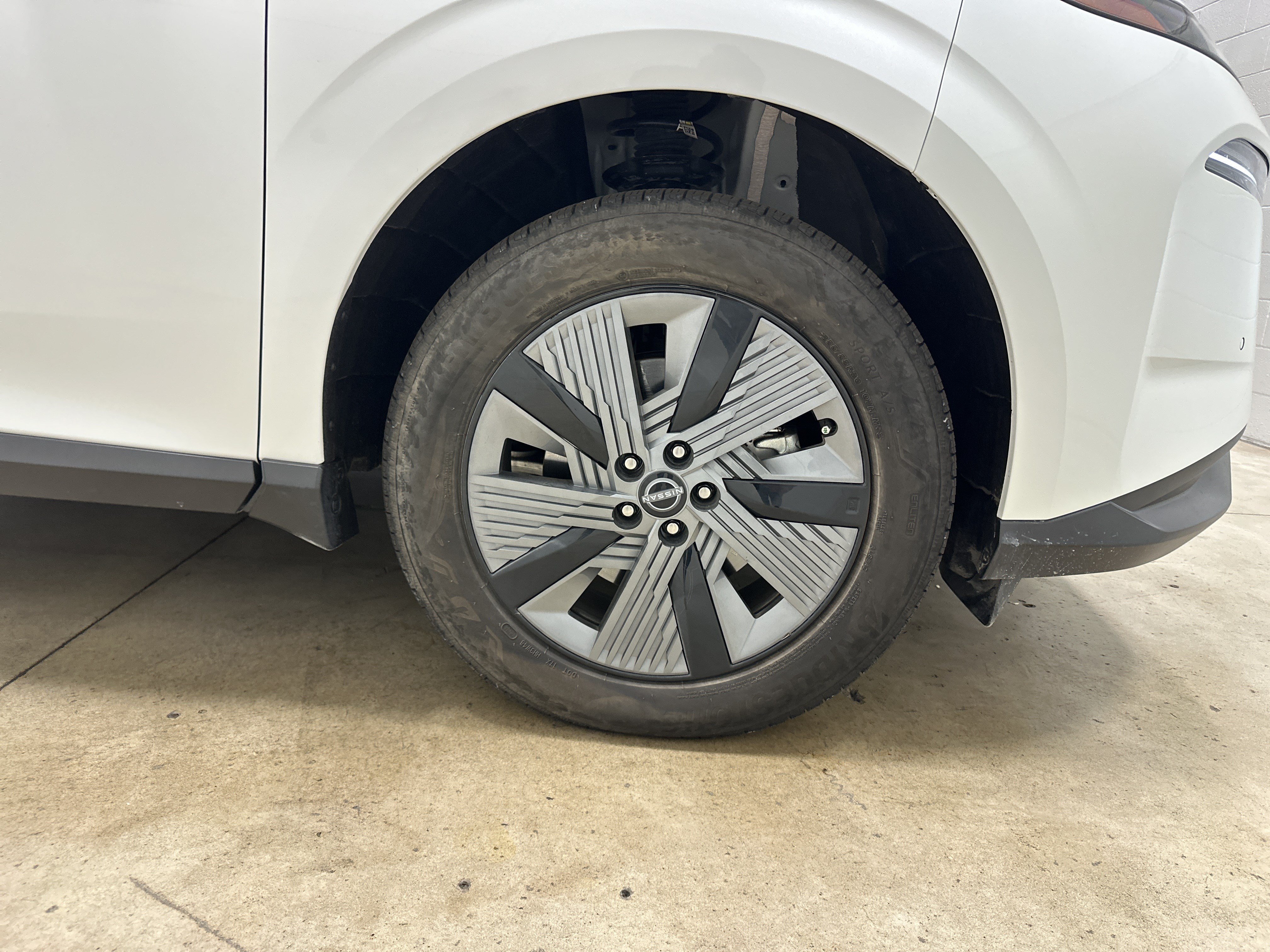 Used 2025 Nissan Murano SL AWD/4WD image 13