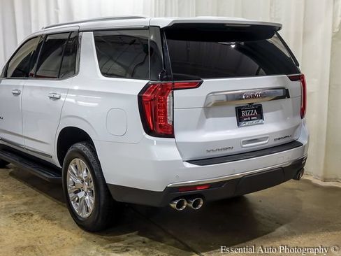 Used 2023 GMC Yukon Denali AWD/4WD image 5