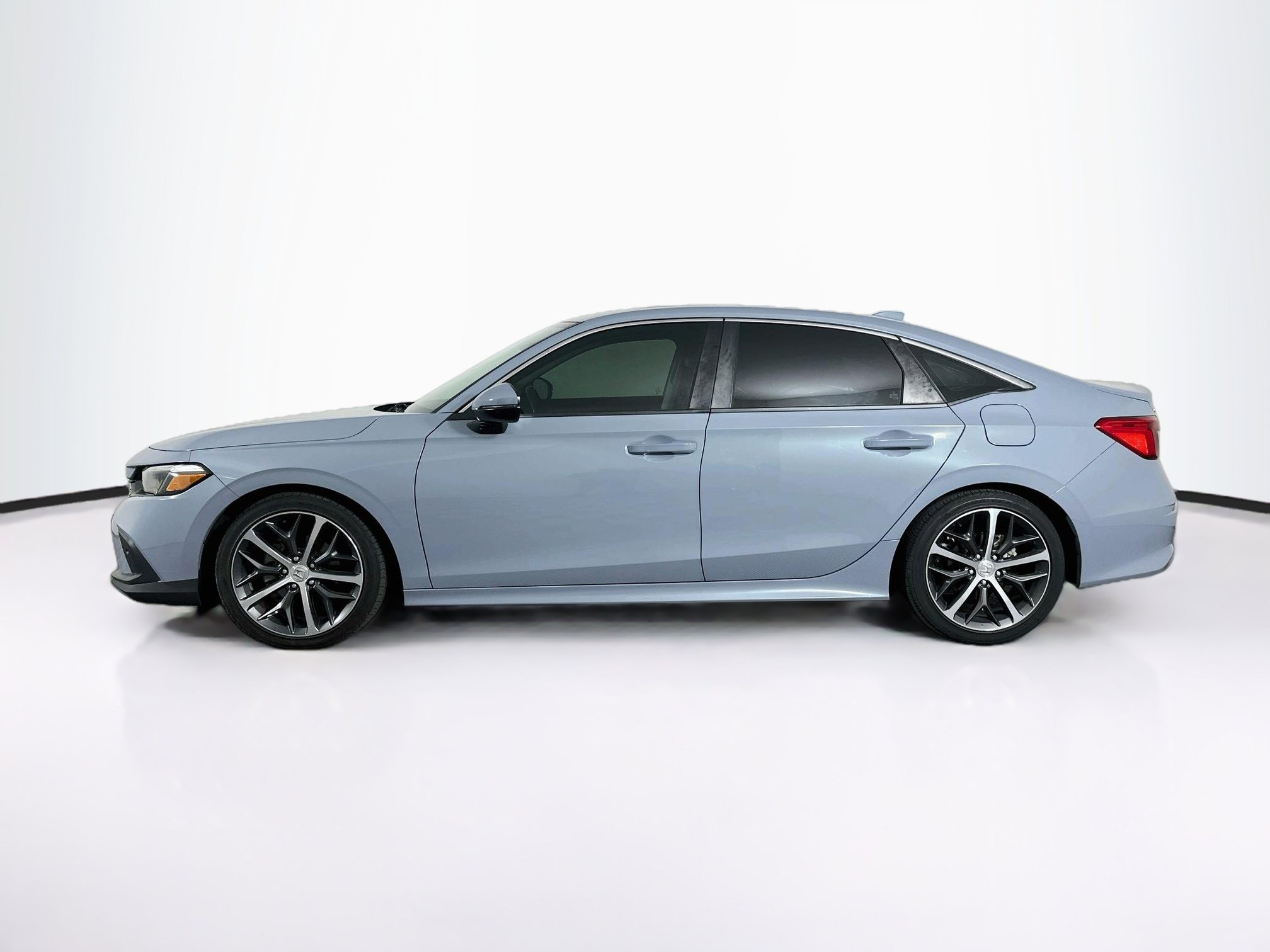 Used 2024 Honda Civic Touring image 4