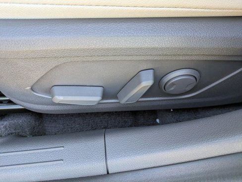 New 2025 Hyundai Sonata Limited image 17