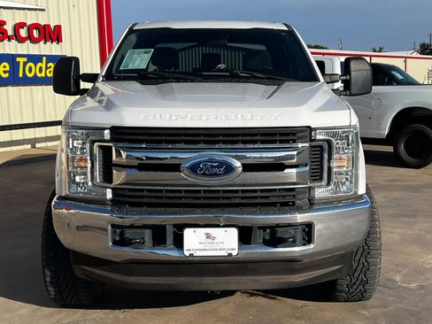Used 2019 Ford F250 XL w/ STX Appearance Package AWD/4WD image 3