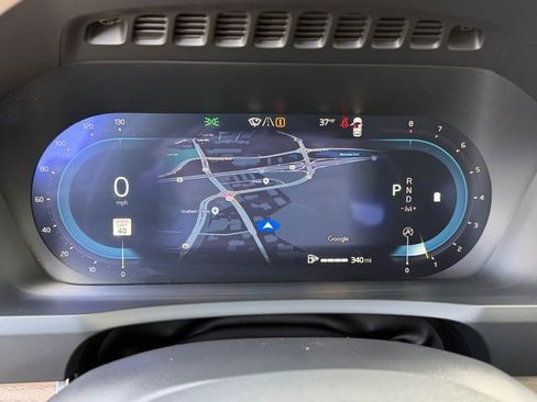 New 2025 Volvo XC90 B6 Core w/ Climate Package image 27