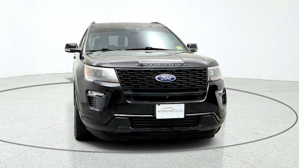 Used 2018 Ford Explorer Sport w/ Equipment Group 401A AWD/4WD image 2