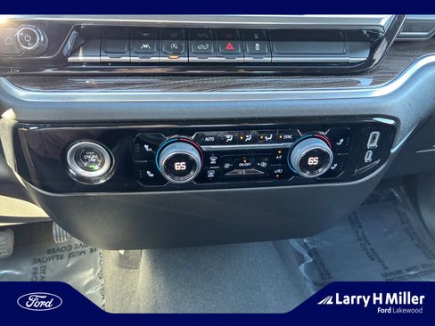 Used 2022 Chevrolet Silverado 1500 LT image 30