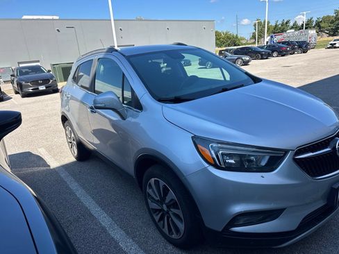 Used 2017 Buick Encore Preferred FWD image 2