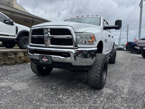 Used 2018 RAM 2500 Tradesman w/ Chrome Appearance Group AWD/4WD image 3