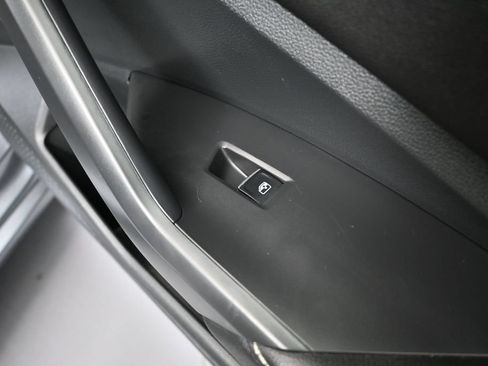 Used 2024 Volkswagen Jetta SE FWD image 37