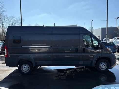 Used 2018 RAM ProMaster 2500 image 3